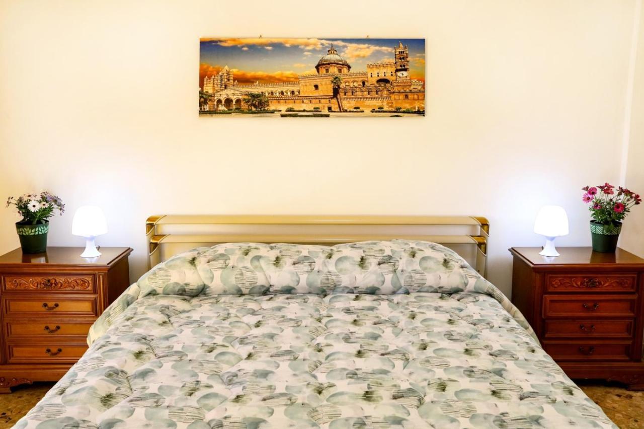 A Casa Di Fra' Bed & Breakfast Palermo Luaran gambar